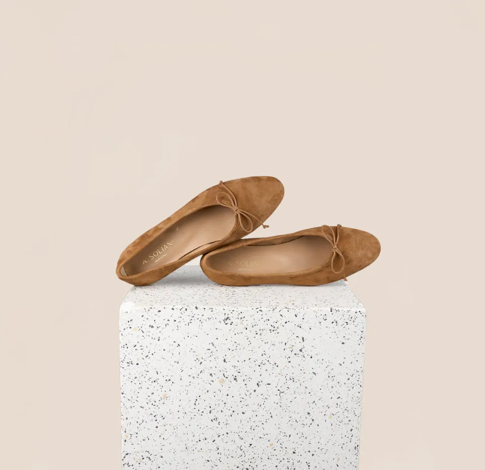 Como - Amaretto Suede SHIPPING BETWEEN 03/12 AND 03/26