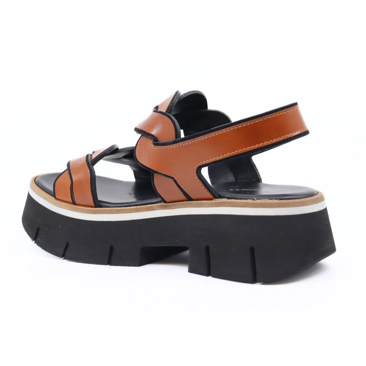 Duyba Sierra Sella Black