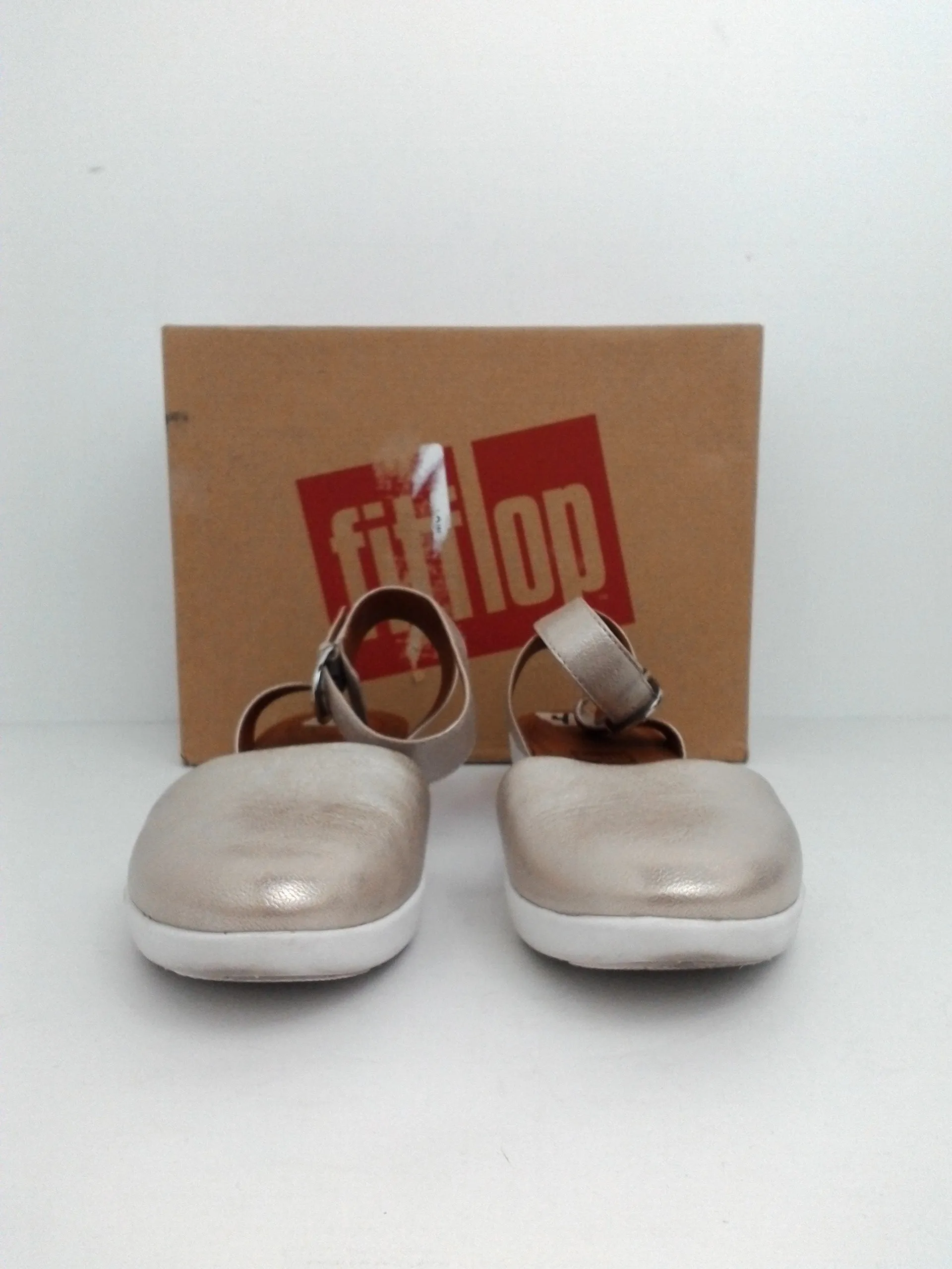 Fitflop Women's Metallic Silver Cove Closed-toe Sandals Size 4