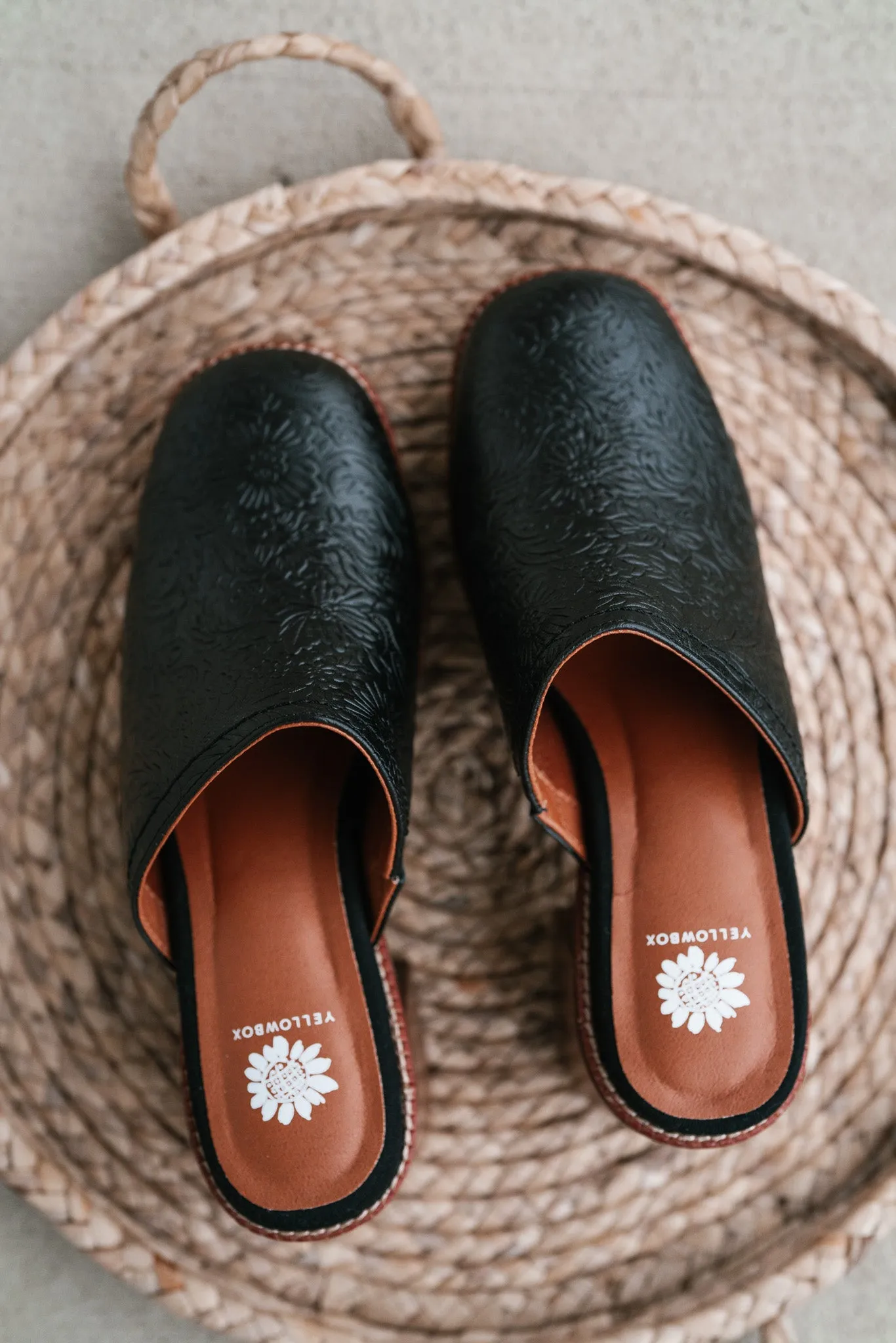 Ivaria Platform Clog