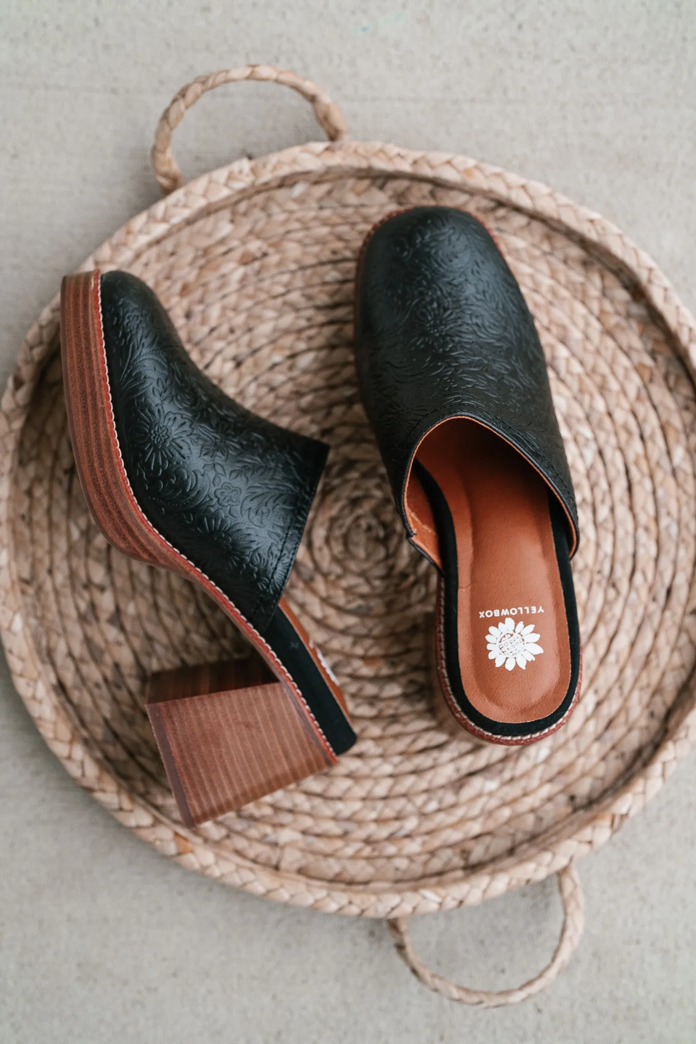 Ivaria Platform Clog