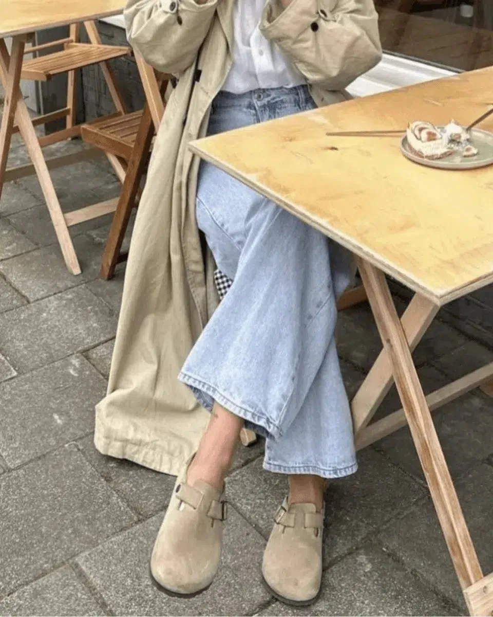 Liria – Faux fur-lined – Suede clogs