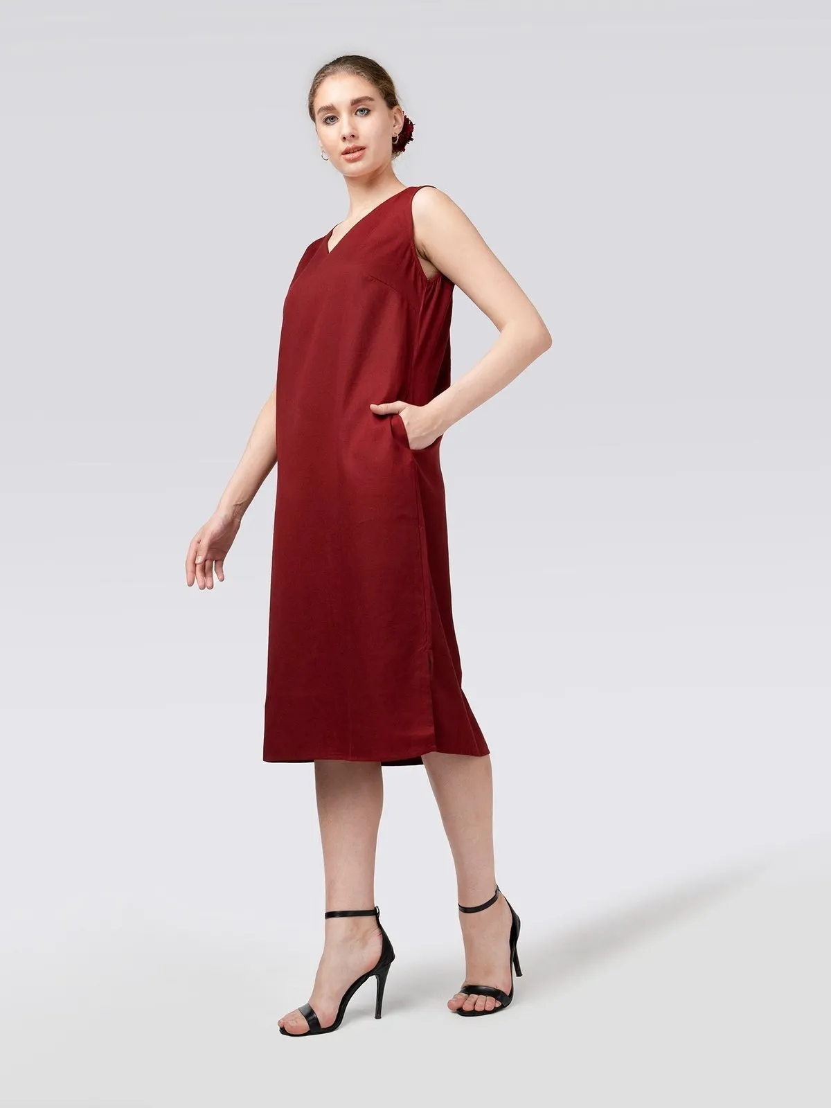 Tencel Solid V-Neck Sleeveless Dress