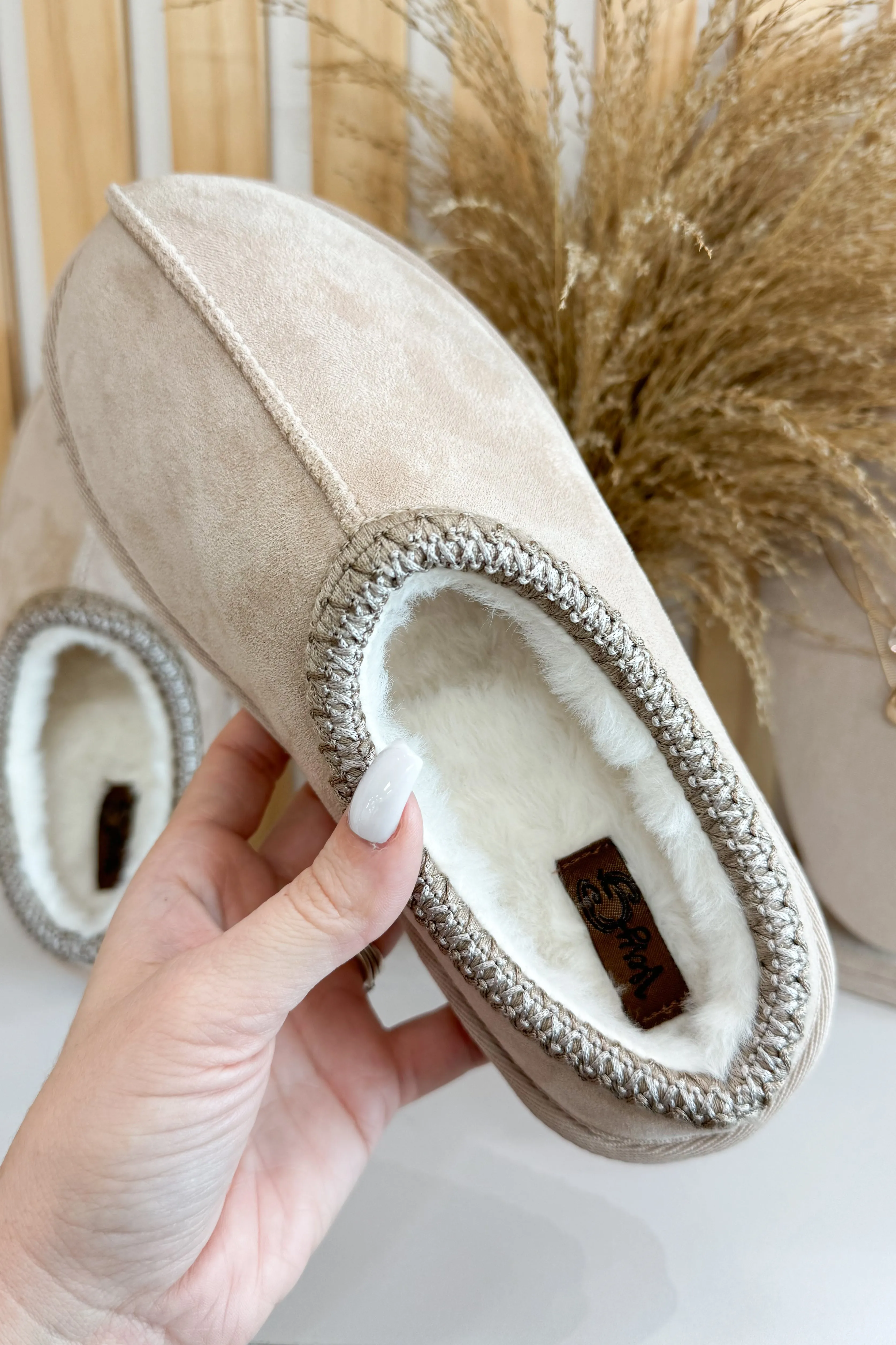 Very G Sparks Slippers (Nude)